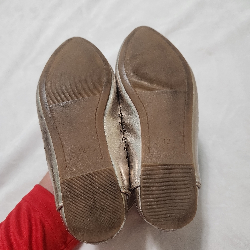 Gap Kids Size 12 Gold Flat Dress Shoes - Picture 3 of 7